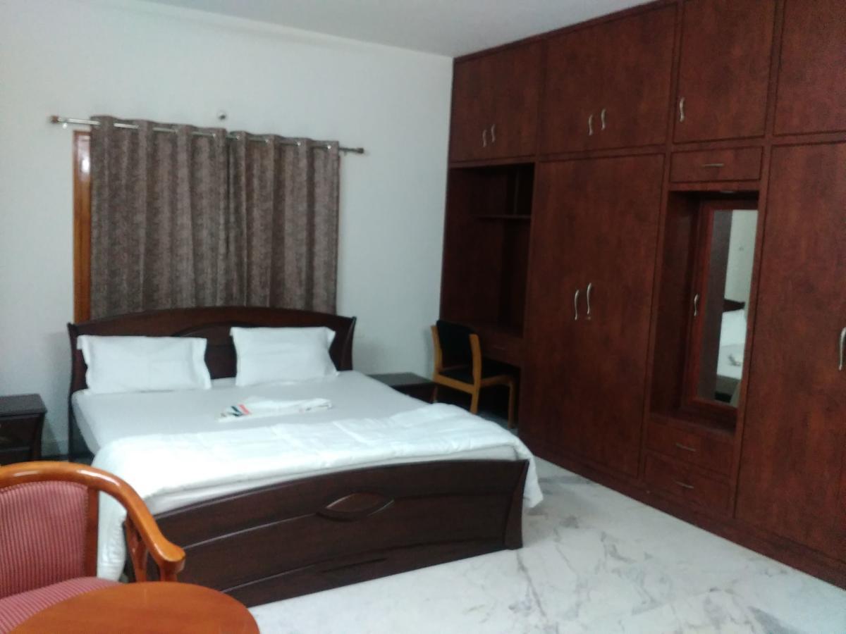 Fresh Living Prime Banjara Hotel Hyderabad Exterior foto