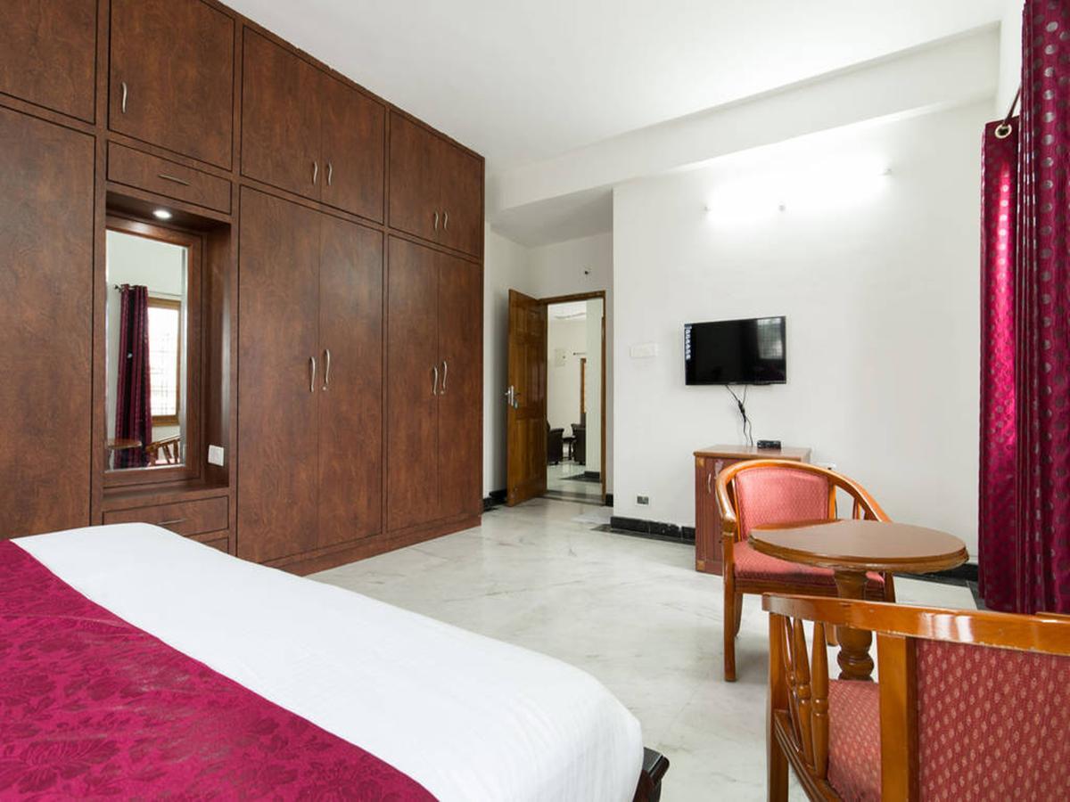 Fresh Living Prime Banjara Hotel Hyderabad Exterior foto