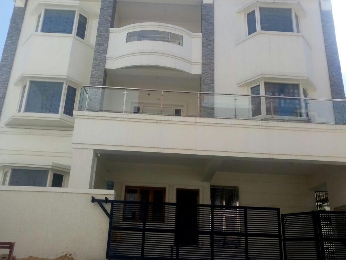 Fresh Living Prime Banjara Hotel Hyderabad Exterior foto