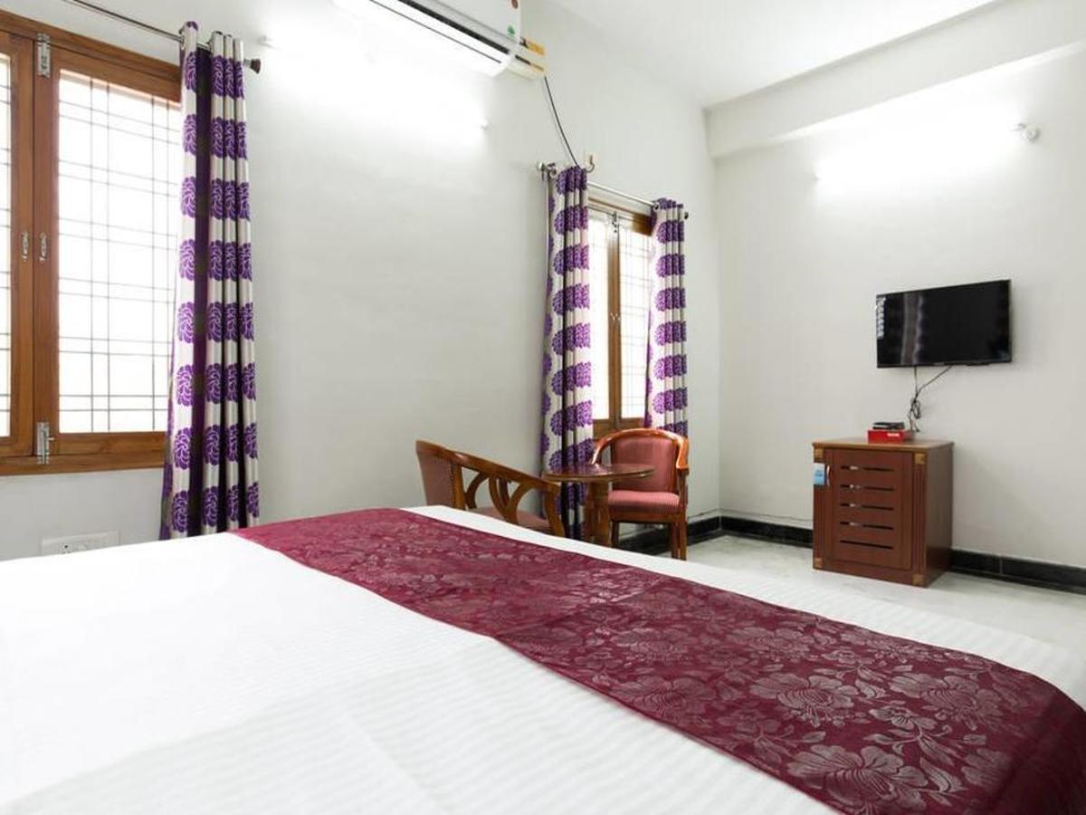 Fresh Living Prime Banjara Hotel Hyderabad Exterior foto