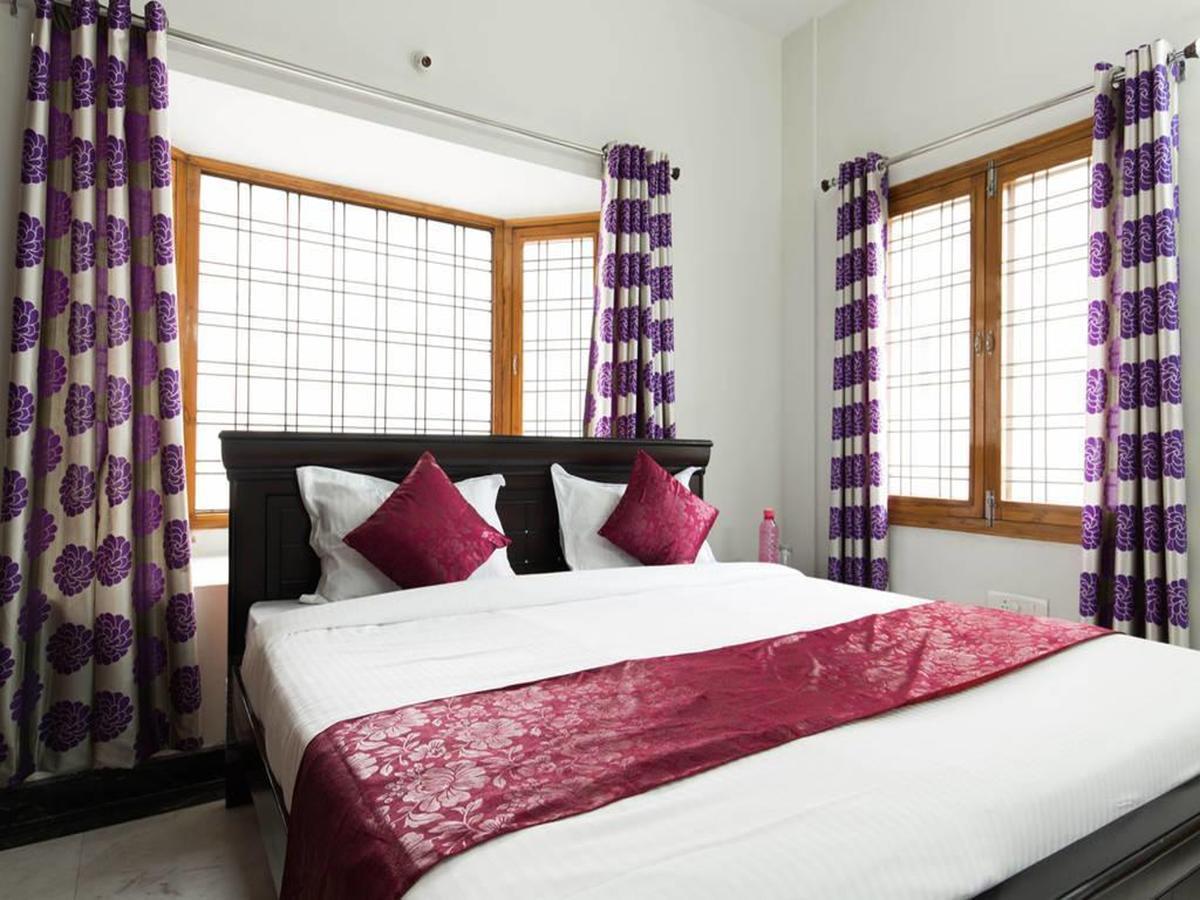 Fresh Living Prime Banjara Hotel Hyderabad Exterior foto
